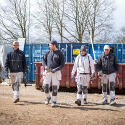 Murere går på byggeplads og gør klar til facadepuds og pudsning af facade i Struer, Holstebro, Lemvig, Herning og Skive